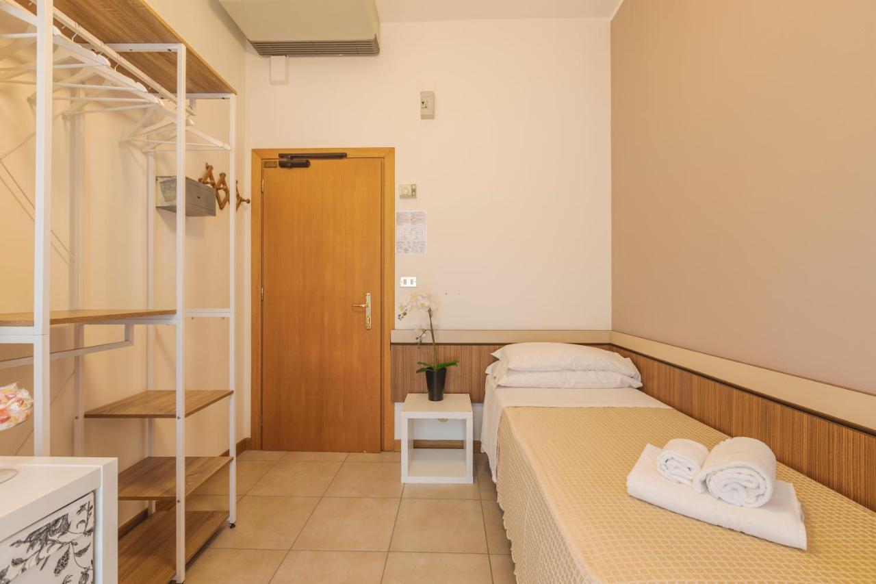 Hotel Clift Cervia Eksteriør bilde